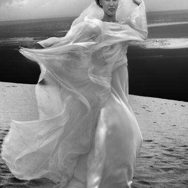 GWANNI - Création de robes longues de mariée à Bordeaux - 16 GWANNI - Création de robes longues de mariée à Bordeaux - 16