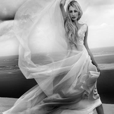 GWANNI - Création de robes longues de mariée à Bordeaux - 17 GWANNI - Création de robes longues de mariée à Bordeaux - 17